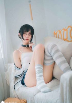 亚欧国产日韩精品_720超清免费观看