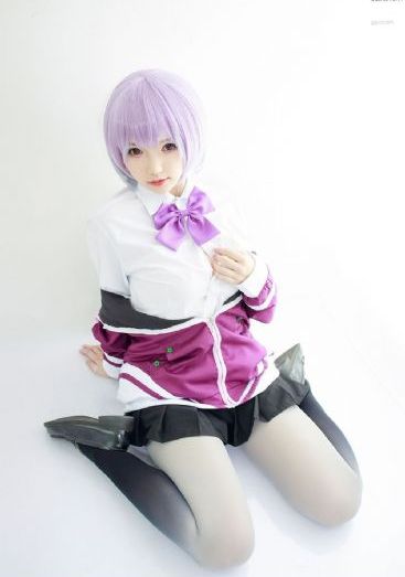 欧美大波美女海滩写真_BD英语完整版观看